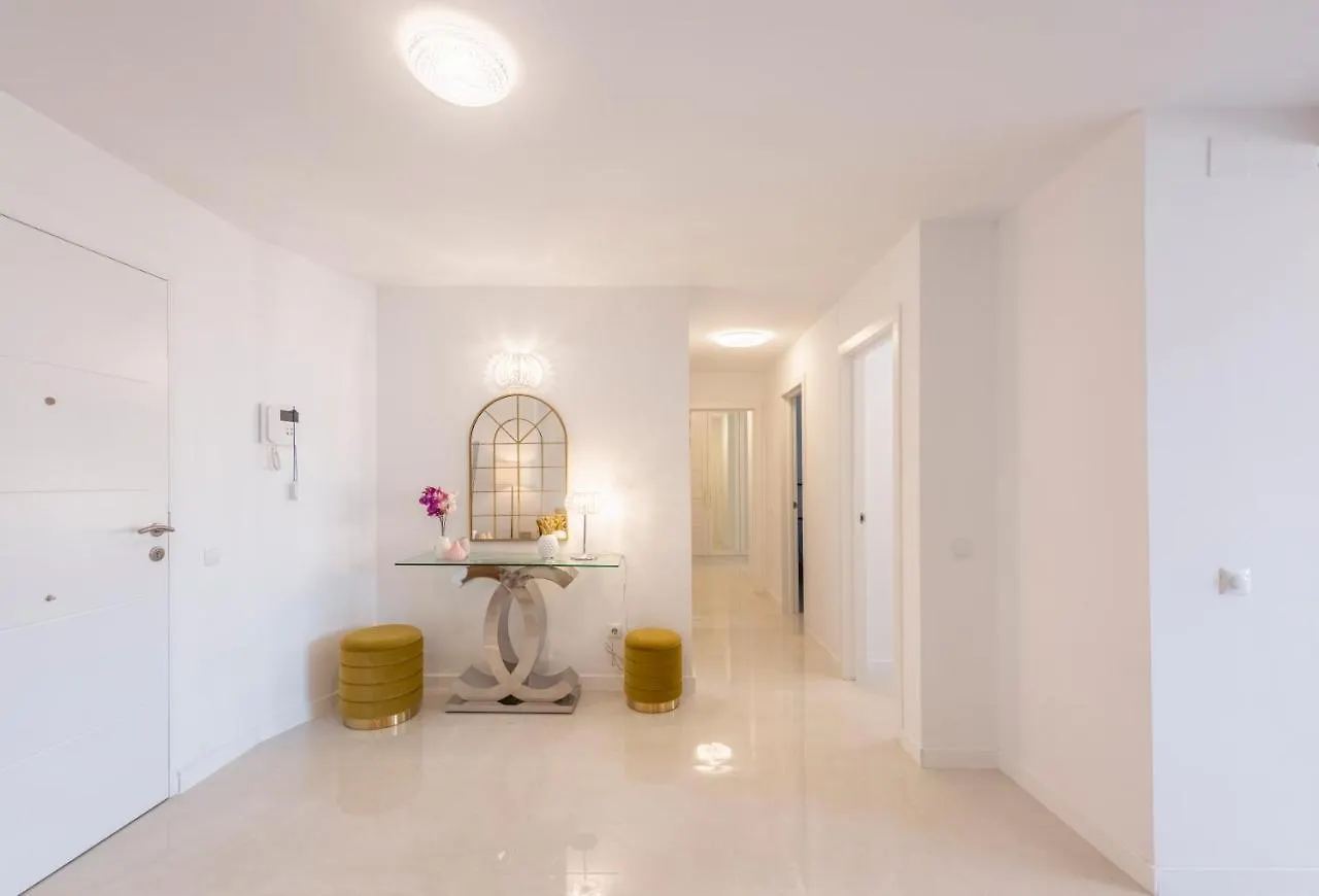 Apartment Front Line Beach In Marbella