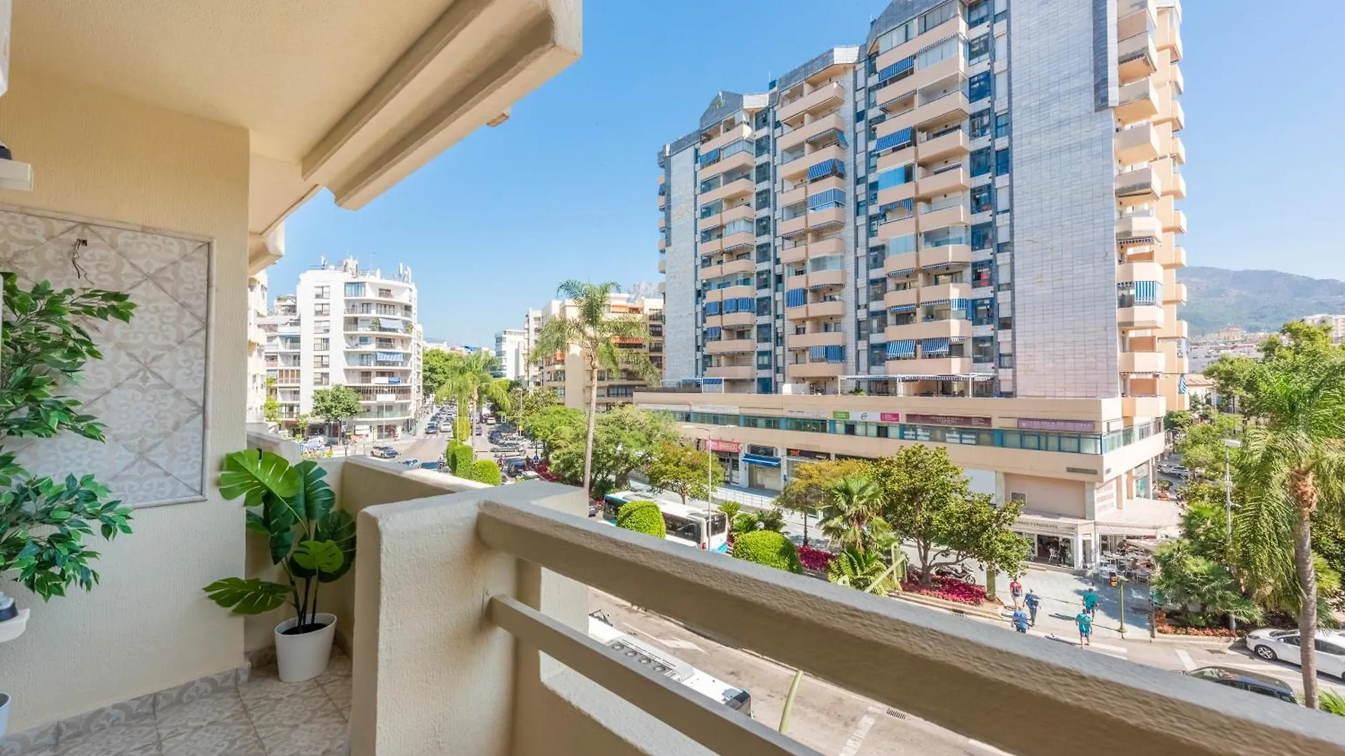 Front Line Beach In Marbella Apartment